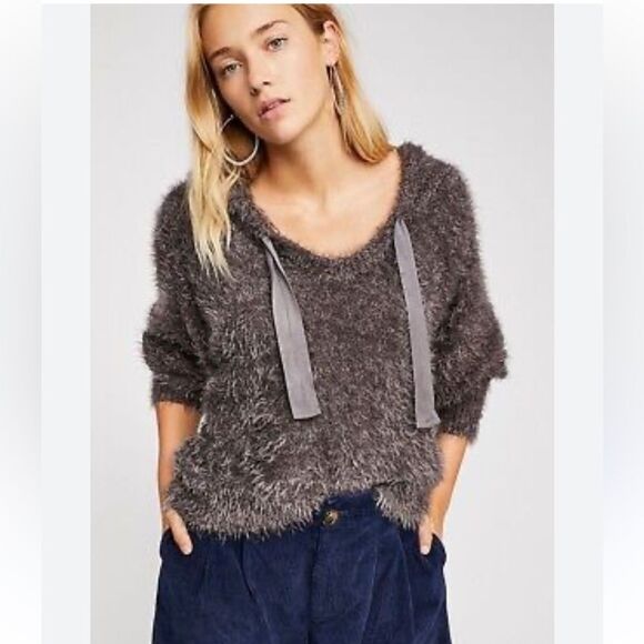 Free People‎ Women’s L Fuzzy Light As a Feather Hoodie Sweater  Grey Cozy New - Picture 1 of 10